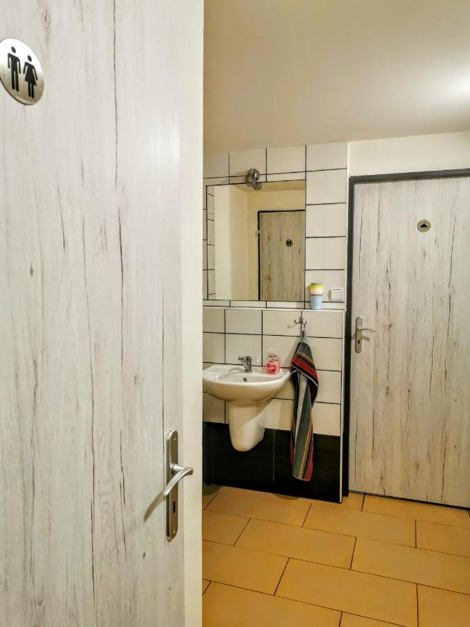 Ubytovani V Podhoubi Apartment Broumov Bagian luar foto